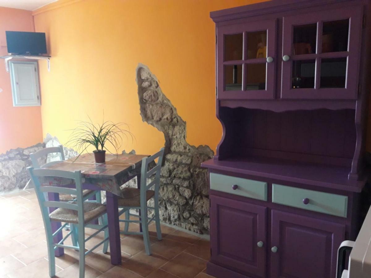Casa Graci Hotel Bosa Eksteriør billede