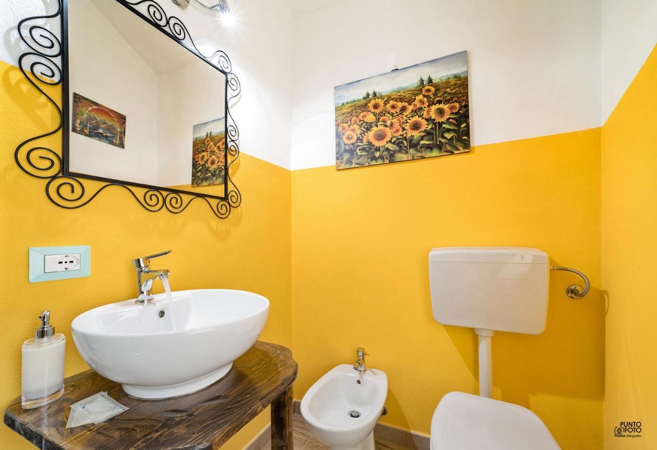 Casa Graci Hotel Bosa Eksteriør billede
